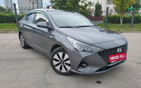 Hyundai Solaris II рестайлинг, 2021 год, 3 фотография