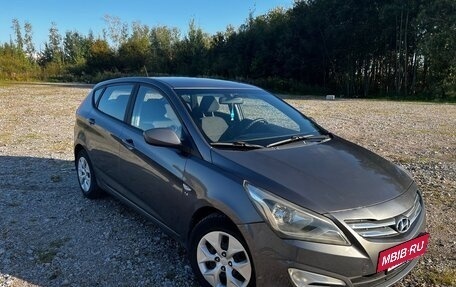 Hyundai Solaris II рестайлинг, 2016 год, 1 300 000 рублей, 4 фотография