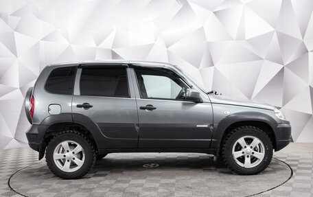 Chevrolet Niva I рестайлинг, 2017 год, 785 000 рублей, 6 фотография