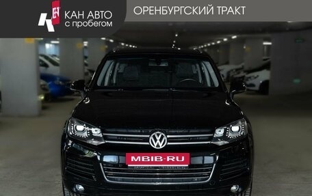 Volkswagen Touareg III, 2011 год, 1 675 000 рублей, 2 фотография