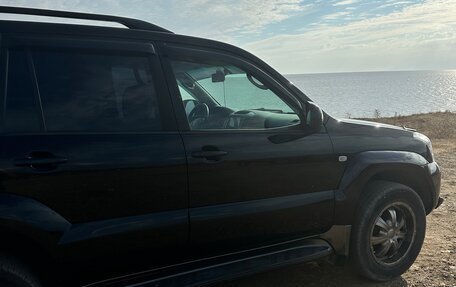 Toyota Land Cruiser Prado 120 рестайлинг, 2006 год, 2 300 000 рублей, 10 фотография