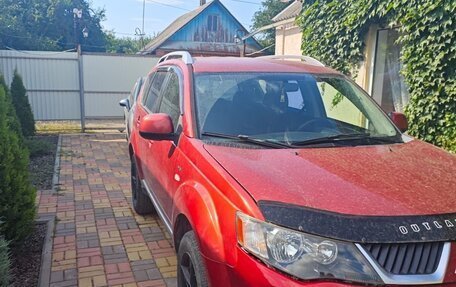 Mitsubishi Outlander III рестайлинг 3, 2008 год, 1 150 000 рублей, 2 фотография