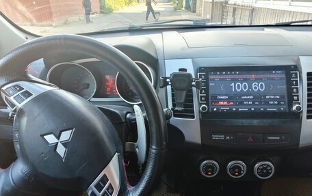 Mitsubishi Outlander III рестайлинг 3, 2008 год, 1 150 000 рублей, 3 фотография