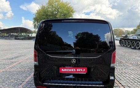 Mercedes-Benz V-Класс, 2024 год, 10 300 000 рублей, 8 фотография
