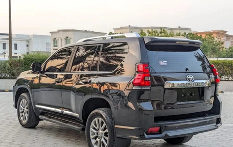 Toyota Land Cruiser Prado 150 рестайлинг 2, 2023 год, 6 500 000 рублей, 5 фотография