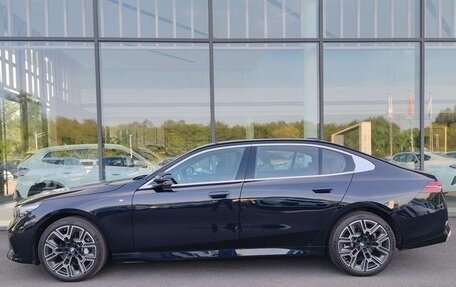 BMW 5 серия, 2025 год, 6 753 000 рублей, 5 фотография