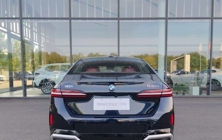BMW 5 серия, 2025 год, 6 753 000 рублей, 3 фотография