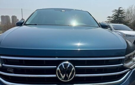 Volkswagen Tiguan II, 2021 год, 2 286 000 рублей, 7 фотография