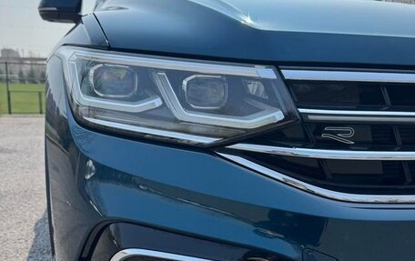 Volkswagen Tiguan II, 2021 год, 2 286 000 рублей, 8 фотография
