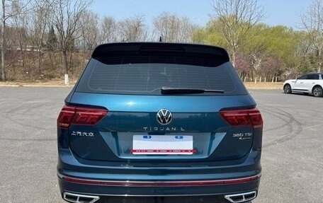 Volkswagen Tiguan II, 2021 год, 2 286 000 рублей, 4 фотография