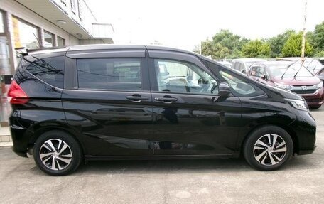 Honda Freed II, 2018 год, 1 206 000 рублей, 8 фотография