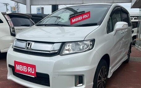 Honda Freed I, 2016 год, 888 000 рублей, 3 фотография