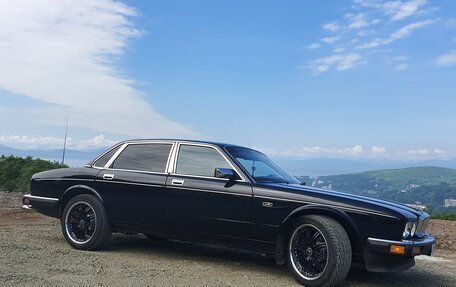 Jaguar XJ III (X350), 1988 год, 5 000 000 рублей, 4 фотография