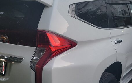 Mitsubishi Pajero Sport III рестайлинг, 2019 год, 3 700 000 рублей, 4 фотография