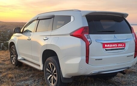 Mitsubishi Pajero Sport III рестайлинг, 2019 год, 3 700 000 рублей, 2 фотография