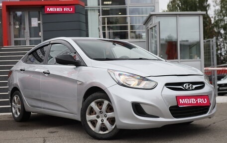 Hyundai Solaris II рестайлинг, 2011 год, 646 950 рублей, 1 фотография