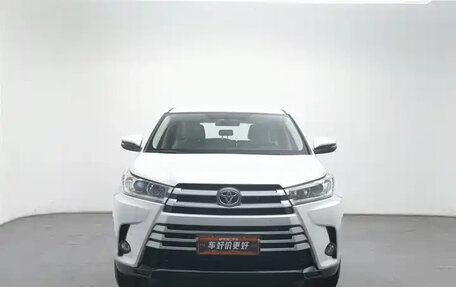 Toyota Highlander III, 2021 год, 2 880 000 рублей, 2 фотография