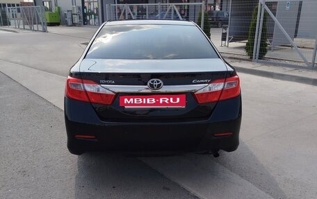 Toyota Camry, 2014 год, 1 390 000 рублей, 4 фотография