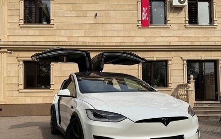 Tesla Model X I, 2023 год, 16 000 000 рублей, 2 фотография