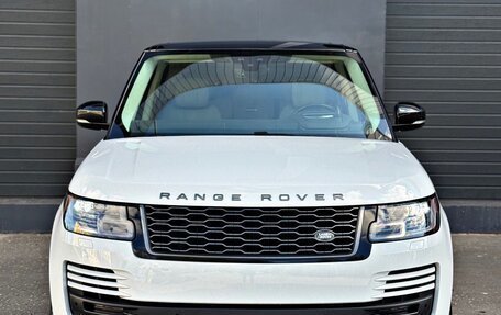 Land Rover Range Rover IV рестайлинг, 2018 год, 5 600 000 рублей, 5 фотография