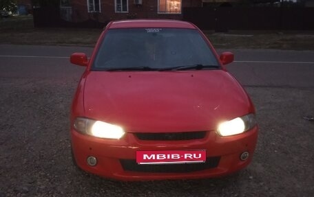 Mitsubishi Mirage VI рестайлинг, 1998 год, 250 000 рублей, 3 фотография