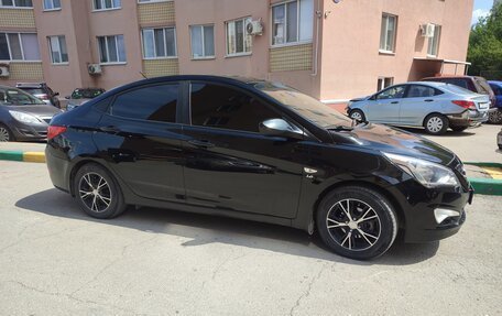 Hyundai Solaris II рестайлинг, 2016 год, 1 250 000 рублей, 3 фотография