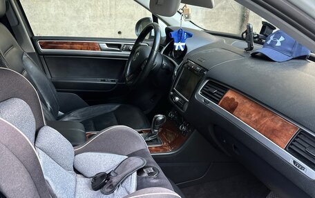 Volkswagen Touareg III, 2010 год, 1 600 000 рублей, 7 фотография