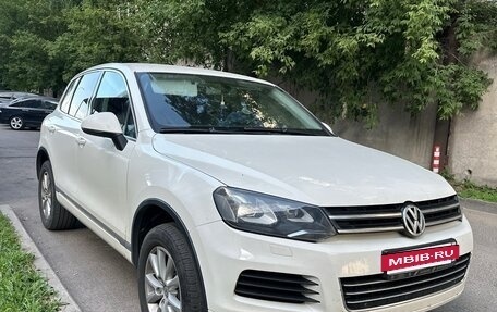 Volkswagen Touareg III, 2010 год, 1 600 000 рублей, 3 фотография