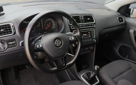 Volkswagen Polo VI (EU Market), 2017 год, 1 329 000 рублей, 5 фотография