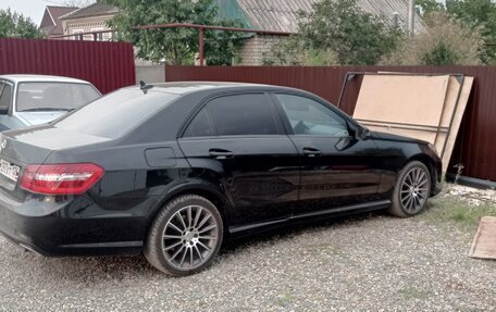 Mercedes-Benz E-Класс, 2012 год, 1 200 000 рублей, 4 фотография