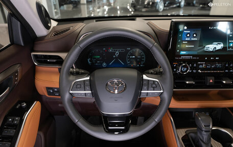 Toyota Highlander, 2025 год, 5 550 000 рублей, 9 фотография