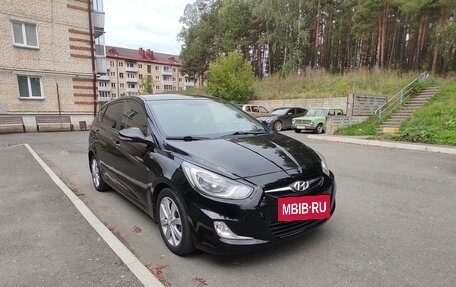 Hyundai Solaris II рестайлинг, 2012 год, 614 000 рублей, 2 фотография