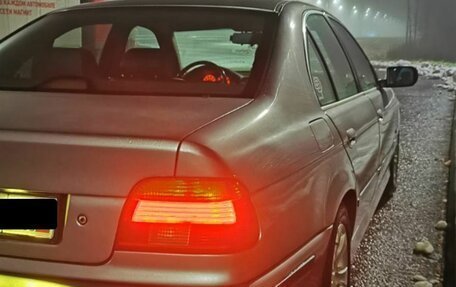 BMW 5 серия, 1998 год, 500 000 рублей, 3 фотография