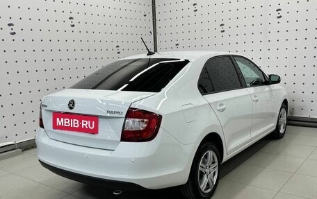 Skoda Rapid I, 2018 год, 1 295 000 рублей, 4 фотография