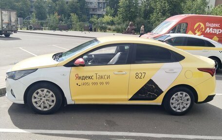 Hyundai Solaris II рестайлинг, 2020 год, 950 000 рублей, 2 фотография