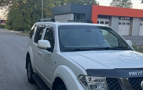Nissan Pathfinder, 2008 год, 1 050 000 рублей, 2 фотография