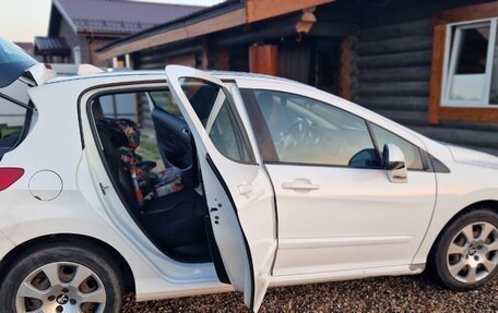 Peugeot 308 II, 2011 год, 350 000 рублей, 2 фотография
