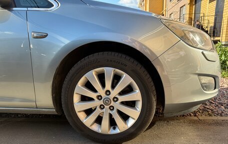 Opel Astra J, 2010 год, 865 000 рублей, 6 фотография