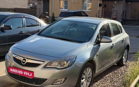Opel Astra J, 2010 год, 865 000 рублей, 8 фотография
