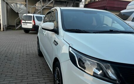 KIA Rio III рестайлинг, 2015 год, 600 000 рублей, 2 фотография