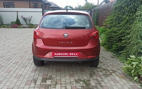 SEAT Ibiza IV рестайлинг 2, 2012 год, 630 000 рублей, 3 фотография