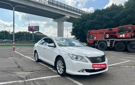 Toyota Camry, 2014 год, 1 890 000 рублей, 3 фотография