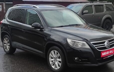 Volkswagen Tiguan I, 2010 год, 850 000 рублей, 2 фотография