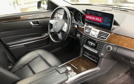 Mercedes-Benz E-Класс, 2014 год, 1 900 000 рублей, 4 фотография