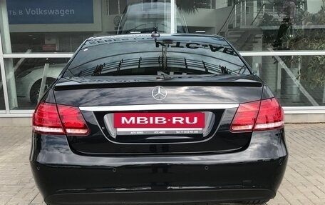 Mercedes-Benz E-Класс, 2014 год, 1 900 000 рублей, 11 фотография