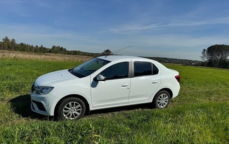 Renault Logan II, 2022 год, 1 200 000 рублей, 2 фотография