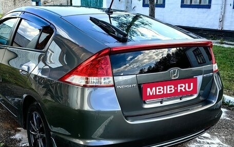 Honda Insight II рестайлинг, 2009 год, 900 000 рублей, 2 фотография