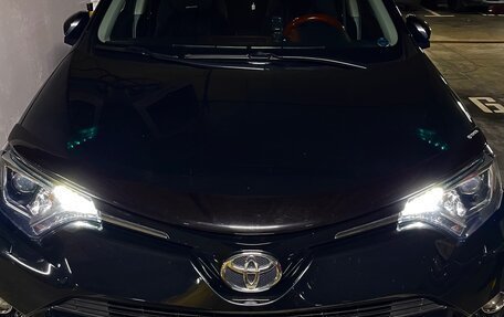 Toyota RAV4, 2016 год, 2 800 000 рублей, 2 фотография