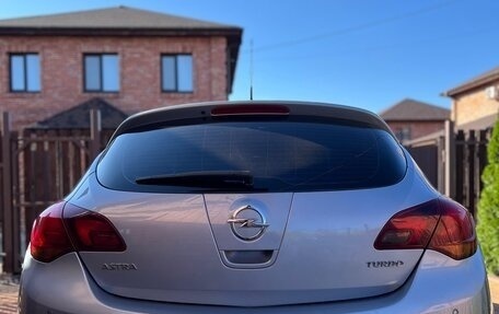 Opel Astra J, 2011 год, 1 050 000 рублей, 3 фотография