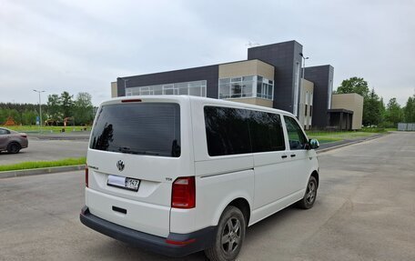 Volkswagen Caravelle T5, 2015 год, 2 100 000 рублей, 4 фотография